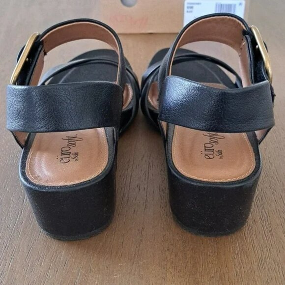 Eurosoft by Sofft Rowe Sandals - Color: Black - Size: Women 9.5 - Picture 4 of 9